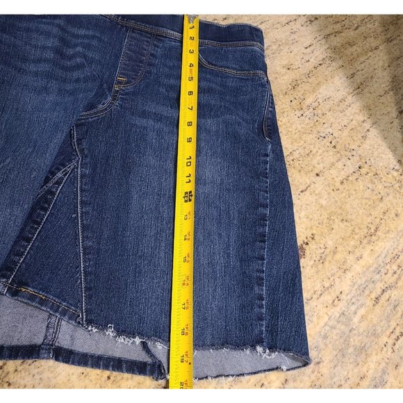 Women's Size 29 Levis Stretch Cut-off Short Skirt Frayed Hem 32x18.5" - Picture 9 of 10